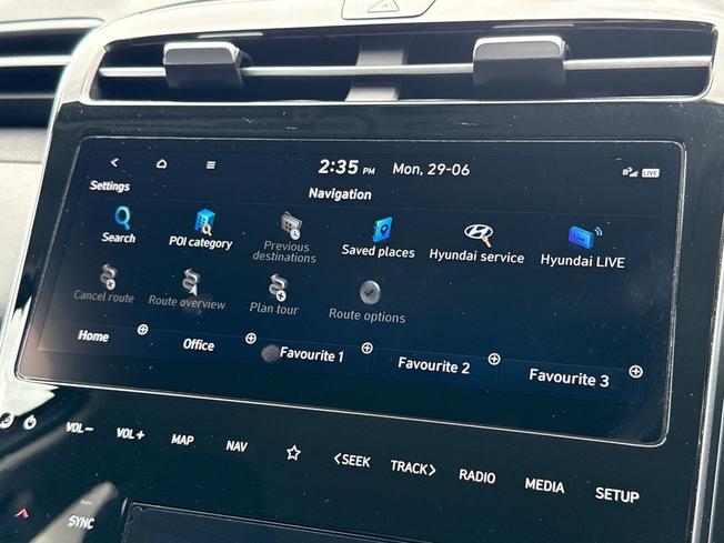 HYUNDAI Tucson Photo 14