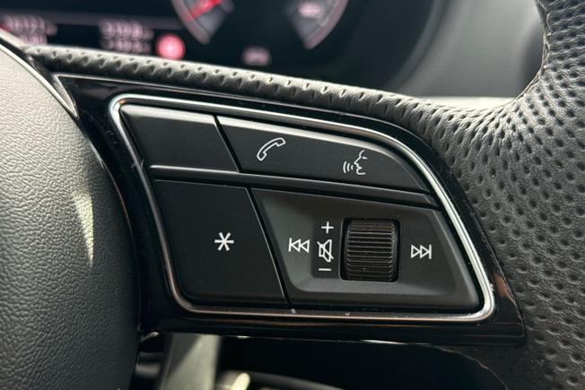 AUDI Q2 Photo 17