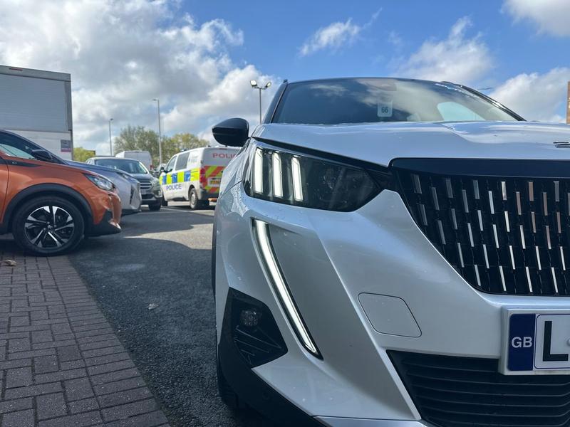 Used Peugeot 2008 LM72YHR 28