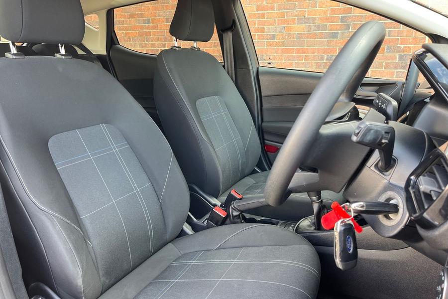 Ford Fiesta Photo autoimg-08ddf33dcea974ac98100e2d1ce76f0847ea6b13.jpg