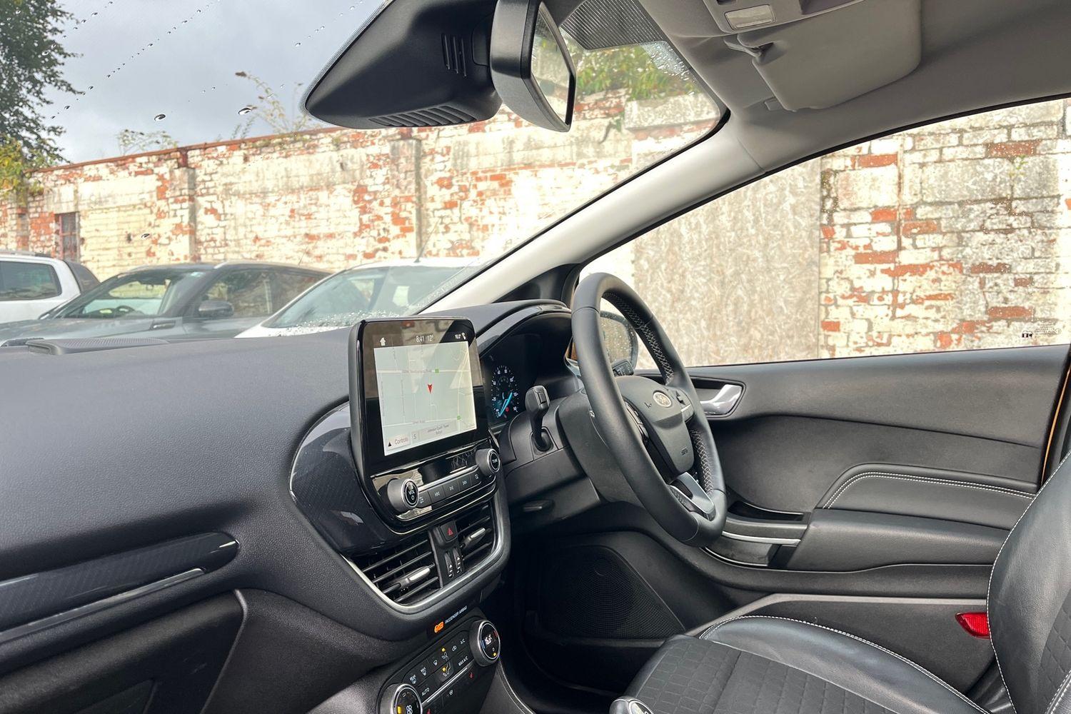 Ford FIESTA Photo 17