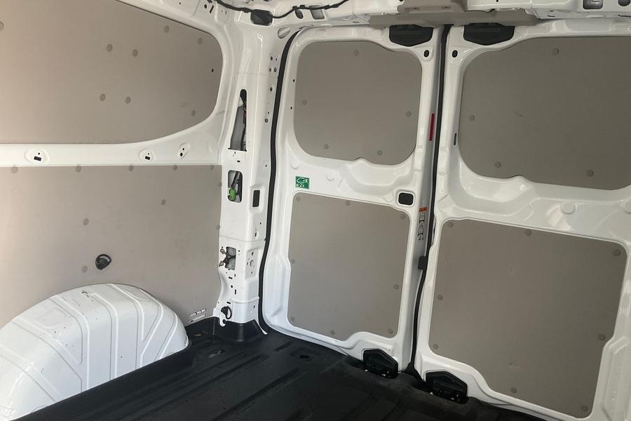 Ford E-Transit Custom Photo autoimg-08e4518932d7621f66df41873cfff50f3cecb71d.jpg