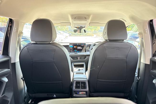 VOLKSWAGEN Tiguan Photo 30