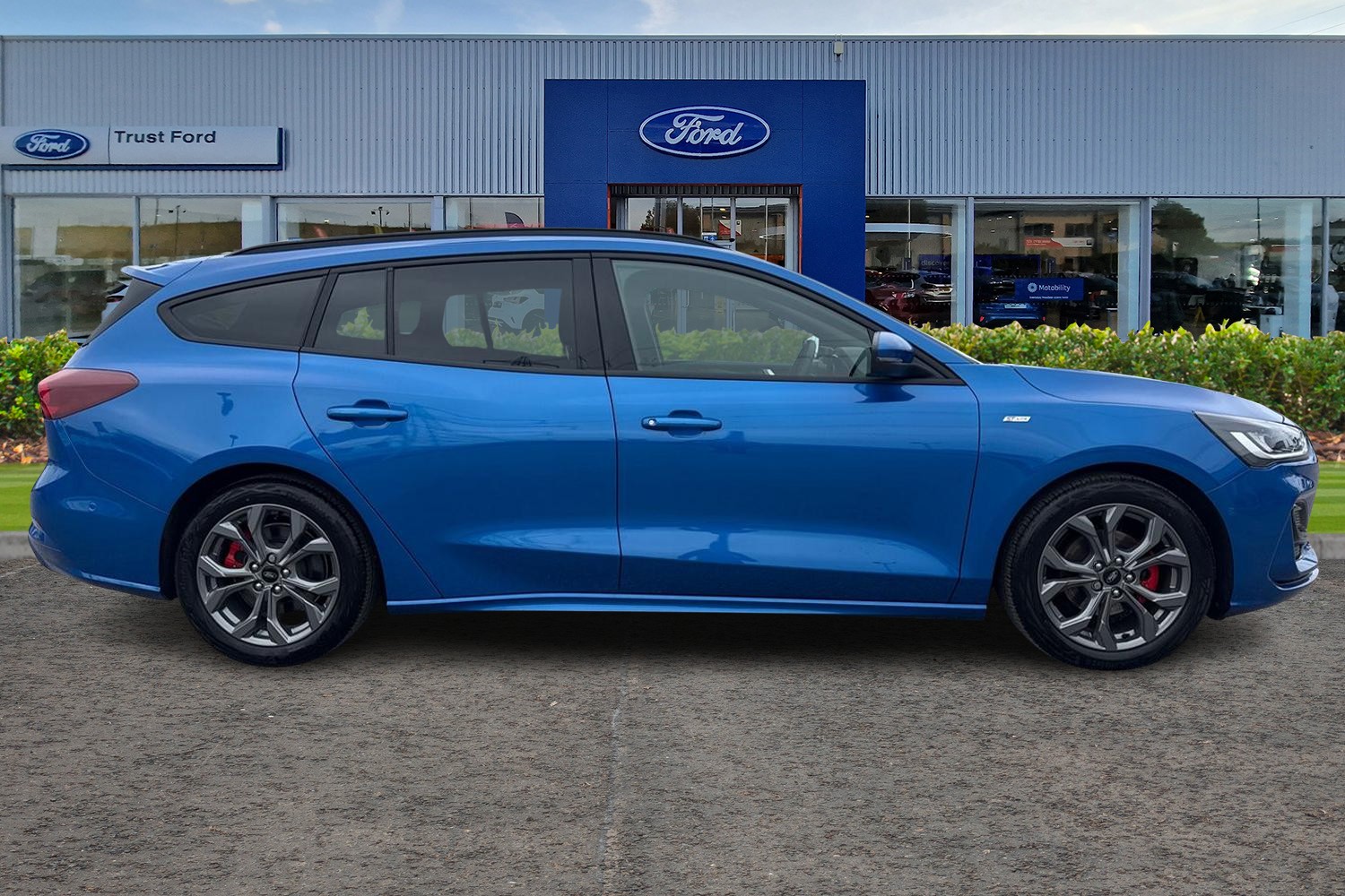 Ford FOCUS Photo 2