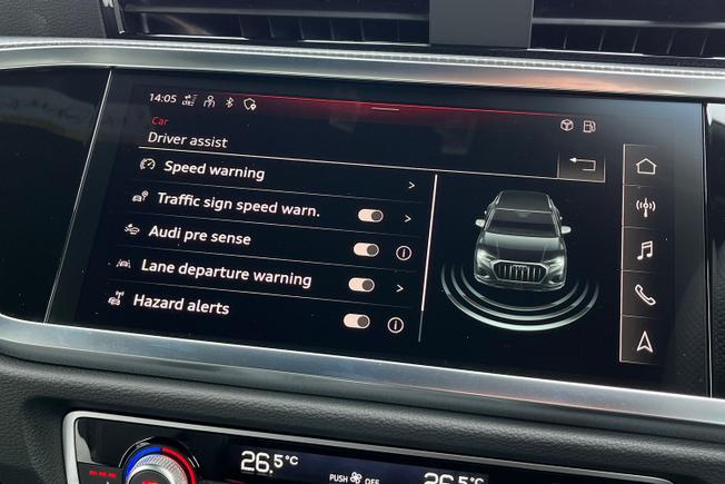 AUDI Q3 Photo 29