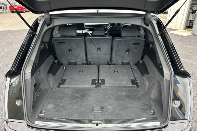 Audi Q7 Photo 12