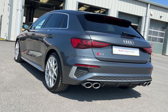 AUDI S3 Photo 27