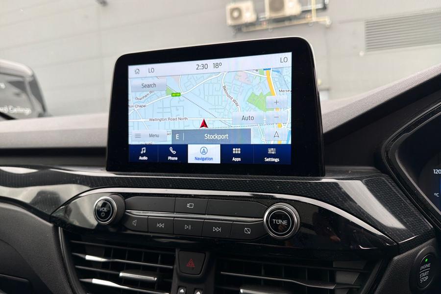 Ford KUGA Photo autoimg-08f599c92bc942911aa3109d377c9606a18268fe.jpg
