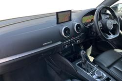 AUDI S3 Photo 2