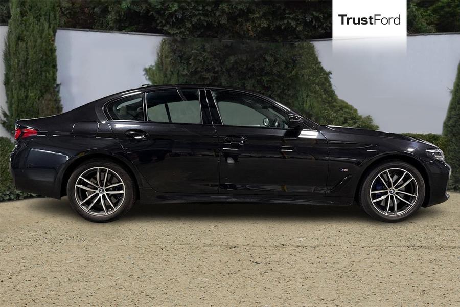 BMW 5 Series Photo autoimg-08fd53af0a263aaf61f97a884db7c7df83c26798.jpg