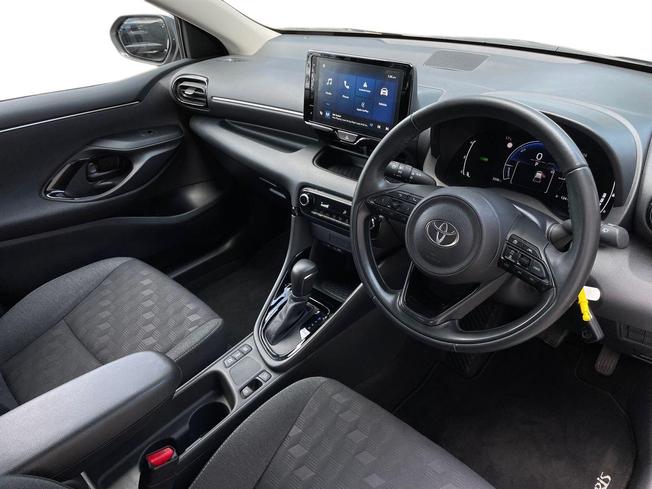 Toyota Yaris Photo 6