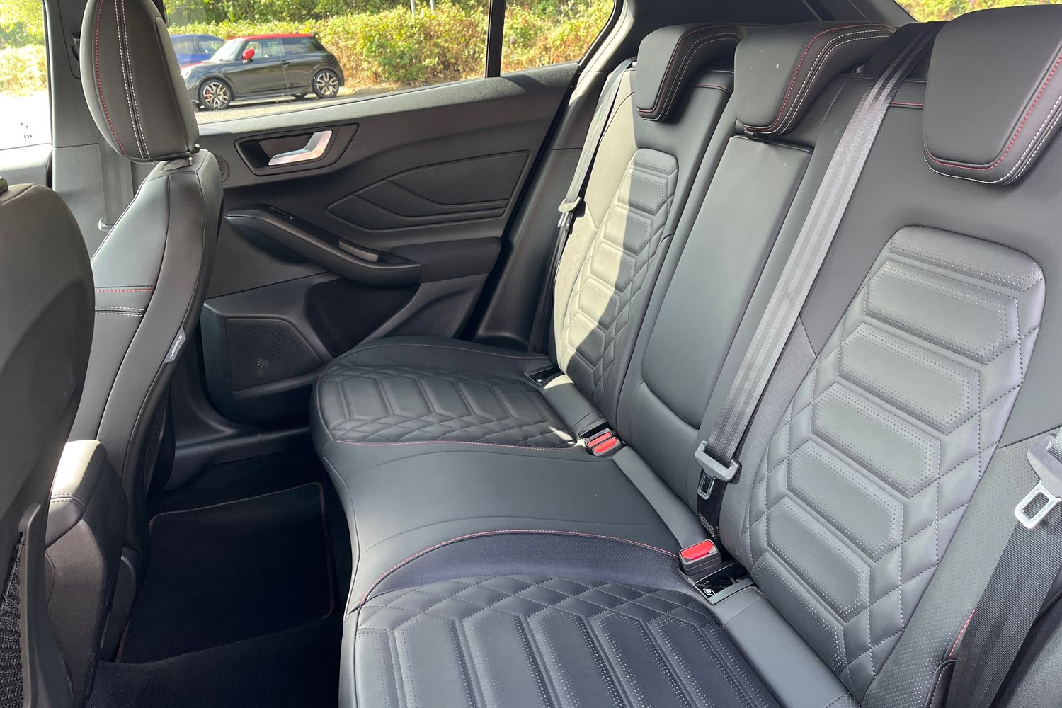Ford Focus Photo 34