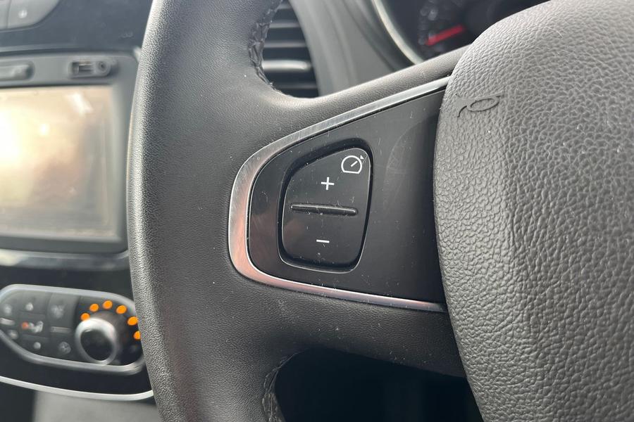 Renault CAPTUR Photo autoimg-090d5cafbcd994ce23352961fffba9edfae993ea.jpg