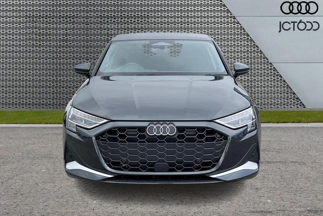 AUDI A3 Sportback Photo 8