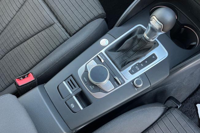 AUDI A3 Photo 35