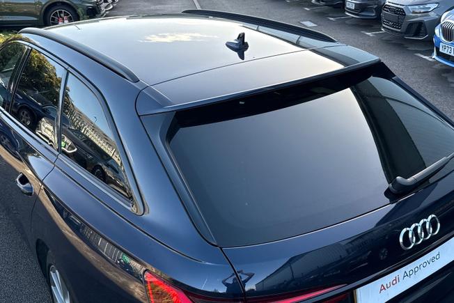 AUDI A6 Avant Photo 24