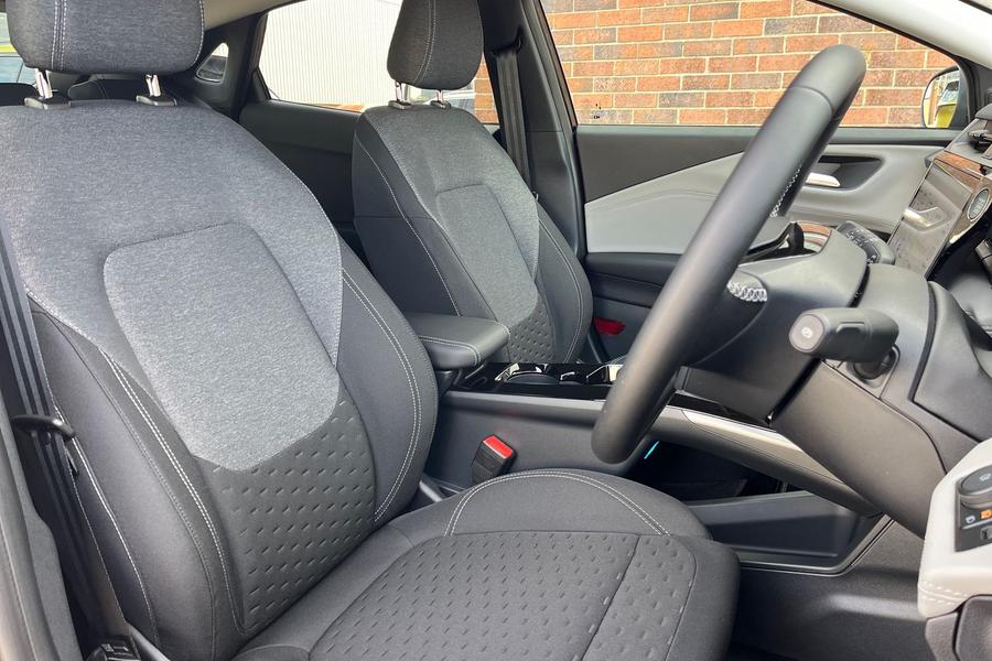 Ford Puma Gen-E Photo autoimg-09179dcebadf481cbdee9f468c18b2d10e8757c3.jpg