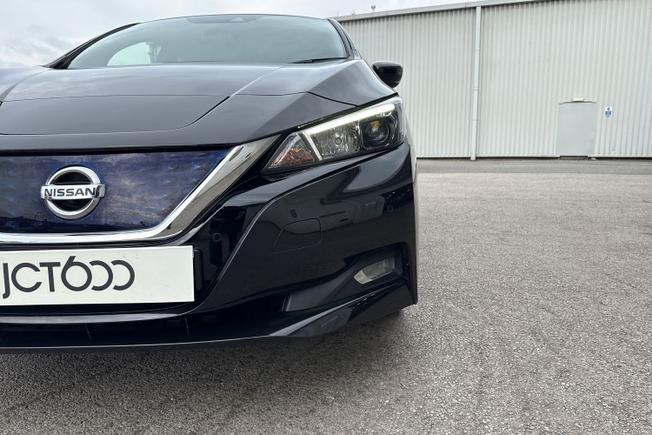 NISSAN Leaf Photo 29