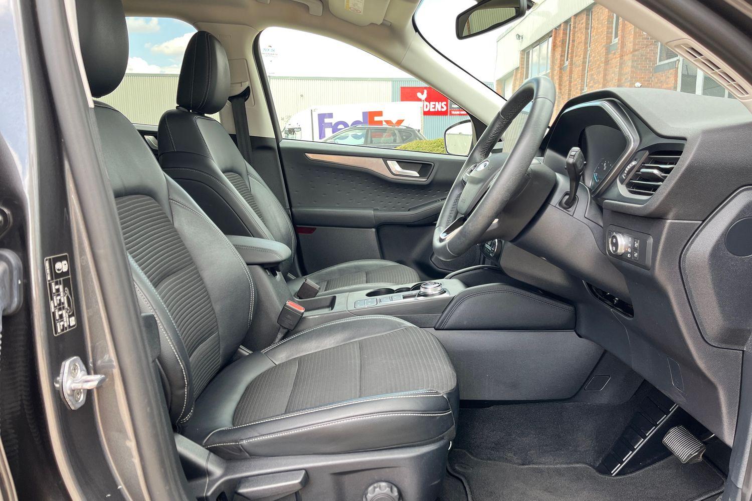 Ford Kuga Photo 29