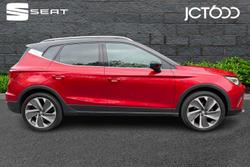 SEAT Arona Photo 4