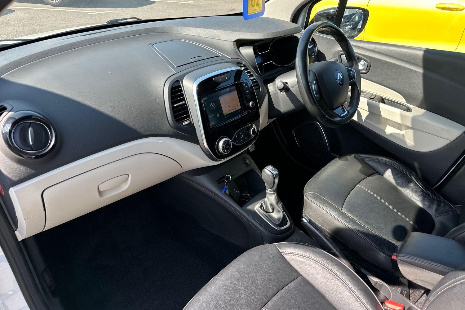 Renault CAPTUR Photo 17