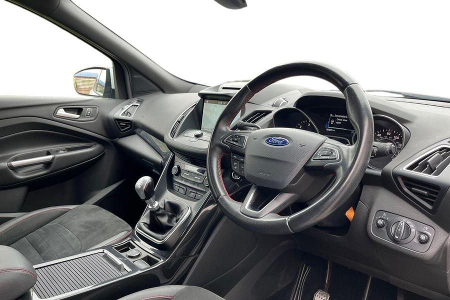 Ford KUGA Photo autoimg-0924e8e10b47a8be1a03f4018bf43f8f7b8b9be9.jpg