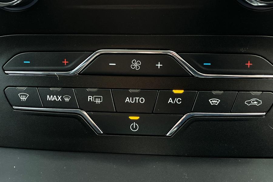 Ford GALAXY Photo autoimg-092ef5fd5187868867e39722c52dab5e7a895199.jpg