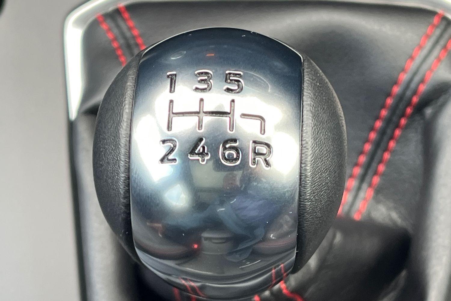 Ford FOCUS Photo 27