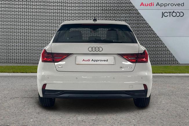 AUDI A1 Photo 7