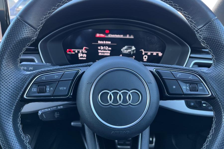 Audi A4 Photo autoimg-093ee2680ef8b73cc8545c4a7a3d733024275205.jpg