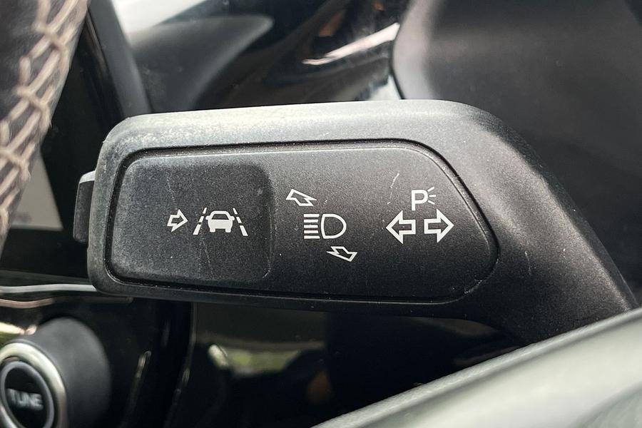 Ford Fiesta Photo autoimg-0941a730910738d53429cf8d4708023856dec163.jpg