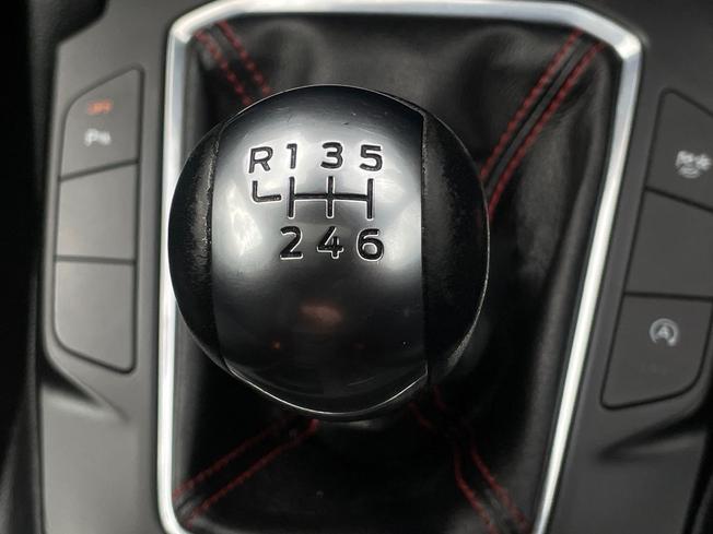 FORD Kuga Photo 48