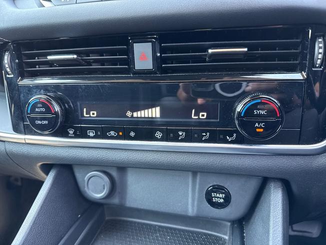 NISSAN Qashqai Photo 33
