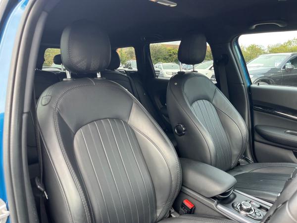MINI Clubman Photo autoimg-094bcf3370d193d27744c647fcfe3aac6e657e90.jpg