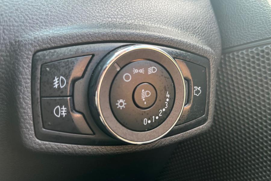 Ford Ka+ Photo autoimg-0956031fb090465e01b1c9bfa3bbd2e48bcfead7.jpg
