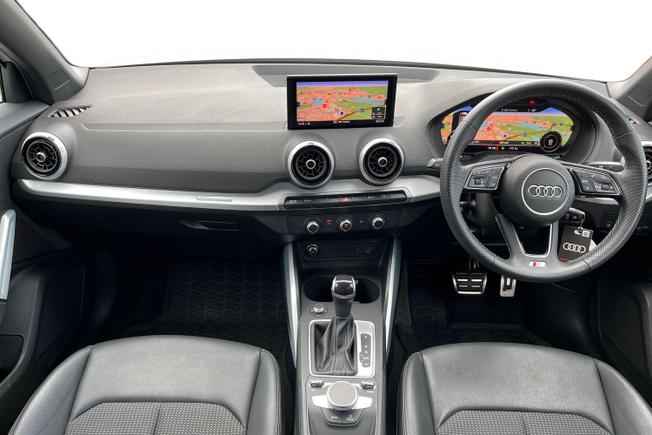 AUDI Q2 Photo 10