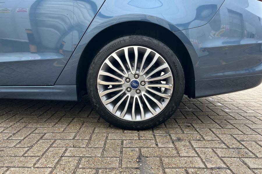 Ford Mondeo Photo autoimg-0959e447baa9c54e16369c3788143c363dff2f51.jpg