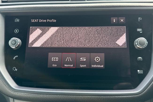 SEAT Arona Photo 24