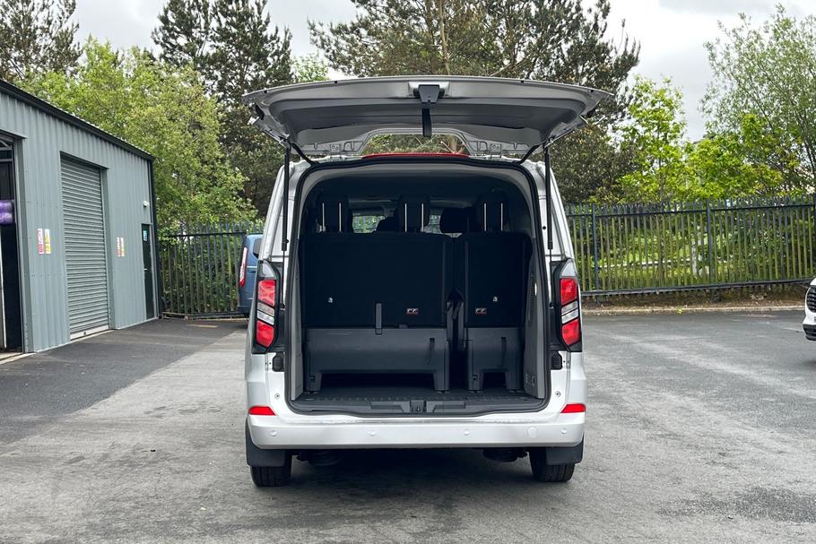 Used Ford TOURNEO CUSTOM LA74UFT 6