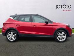 SEAT Arona Photo 4