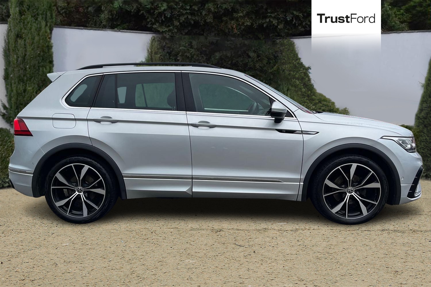 Volkswagen TIGUAN Photo 2
