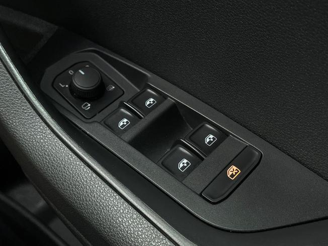 ŠKODA Karoq Photo 37
