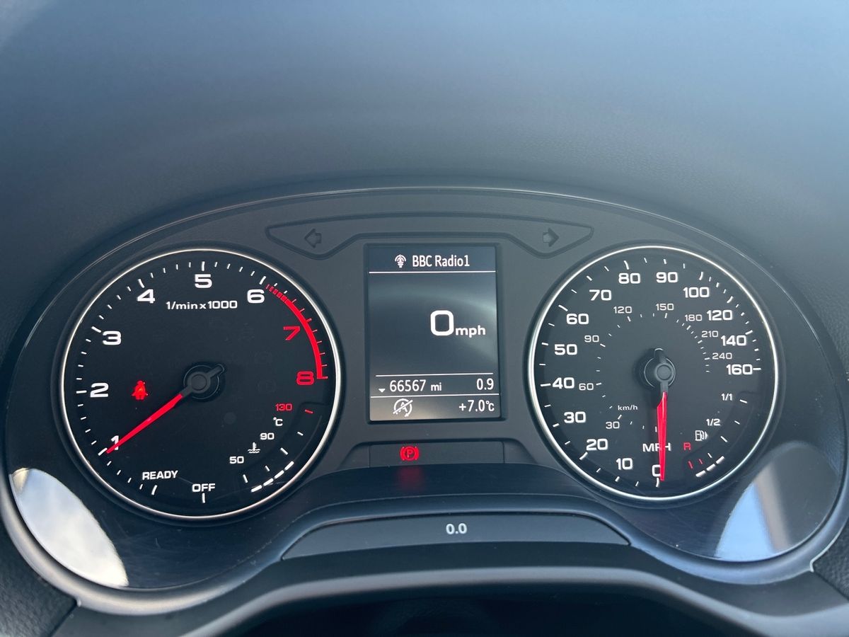 Audi Q2 Photo 34