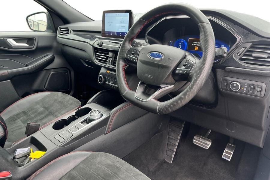 Ford KUGA Photo autoimg-096c9acf7dddb92f344dee80482290f0100b3ac0.jpg
