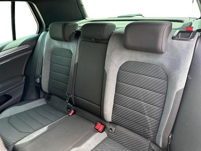 VOLKSWAGEN Golf Photo 9
