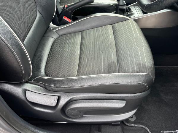 Kia Stonic Photo autoimg-0972a7ddf58f86ed27dfeaa6efbb3958e7019eb6.jpg