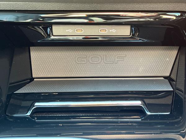 Volkswagen Golf Photo autoimg-0978563807c5db2aca7f0be10160ab2c24257f40.jpg