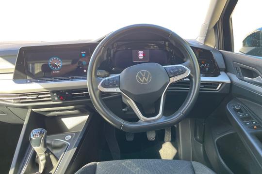 Volkswagen Golf Photo autoimg-097c15a5f0d9677ddec6becce1057fa5ce4557ba.jpg