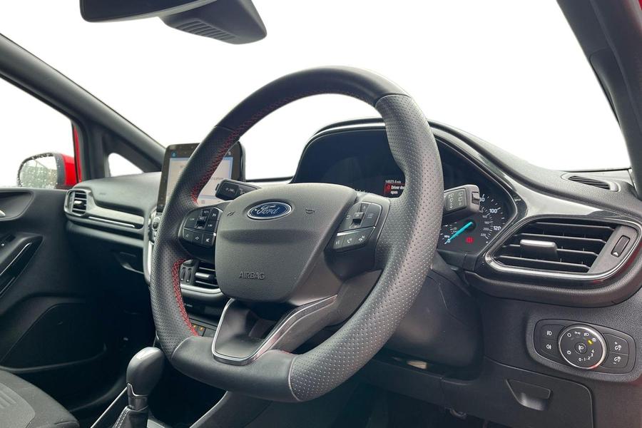Ford FIESTA Photo autoimg-097ccfdf54c46c582aca3e6668cce2b5f1732b4c.jpg