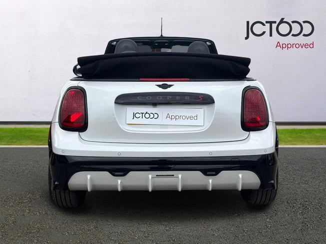 MINI Cooper Photo 7